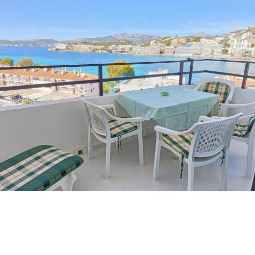 Fantastic 2 bedrooms apartment with sea view
