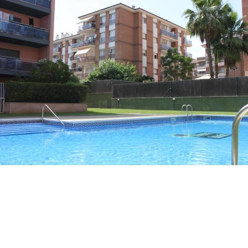 Fantastic 3 bedroom apartment, 300m to the sea