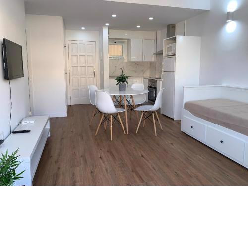 FANTASTIC APARTMENT. LOS CRISTIANOS. FREE WIFI.