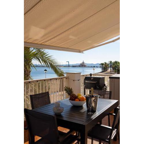 Fantastic, Front line, Penthouse Apartment with amazing views