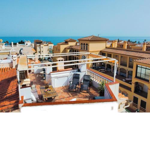 Fantastic penthouse with roof terrace in the heart of Nerja