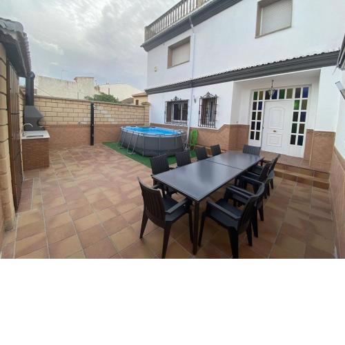 Fantastic Rural House in Montillana with swimming pool