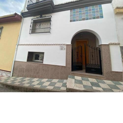 Fantastic Rural House in Montillana with views
