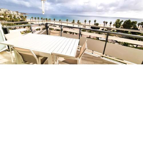 Fantastic sea view on the beach