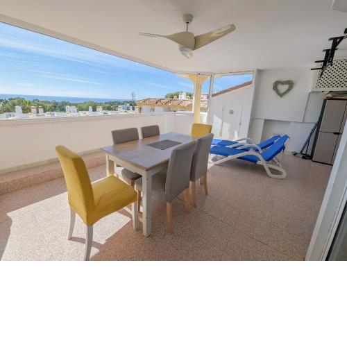 Fantastic views, large apartment with 3 Pools, Minutes from Beach and Golf Mijas Costa Spain