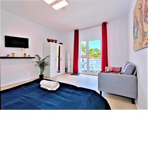 Fantastico 1 - Studio with Terrace