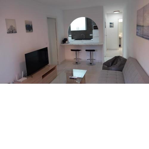 Fantástico Apartamento a 50m de playa Colon y Paseo