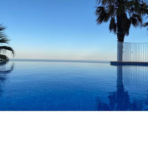 Fantástico apartamento con vistas panorámicas al mar