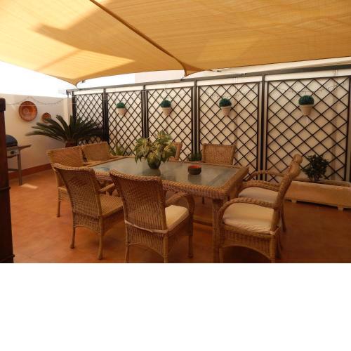 FANTASTICO APARTAMENTO EN EL CENTRO DE NERJA