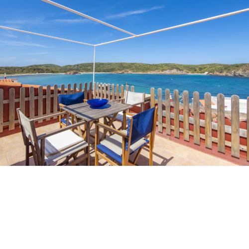 Fantástico apartamento en primera línea de mar en Menorca