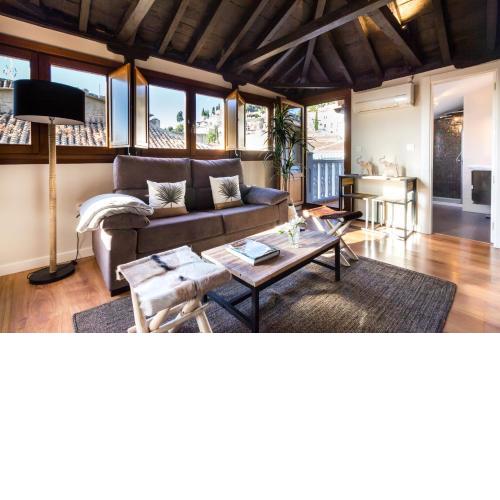 Fantástico ático con terraza y vistas en el centro