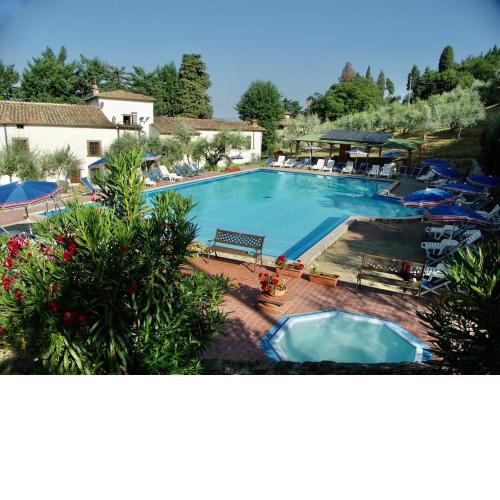 Farmhouse con piscina a Grassina