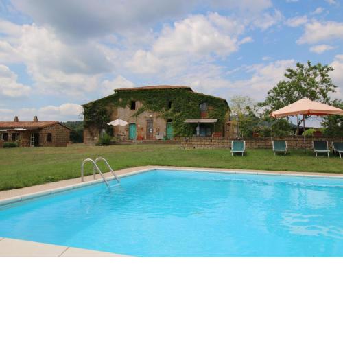 Farmhouse in Sorano with Swimming Pool Terrace Barbecue