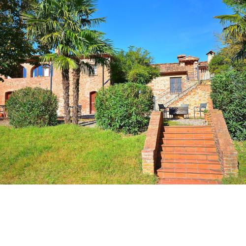 Farmhouse with swimming pool and air conditioning