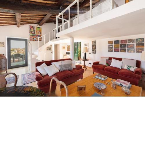 Farnese Stunning Penthouse | Romeloft