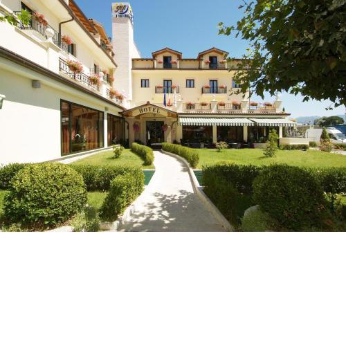 Fashion Hotel