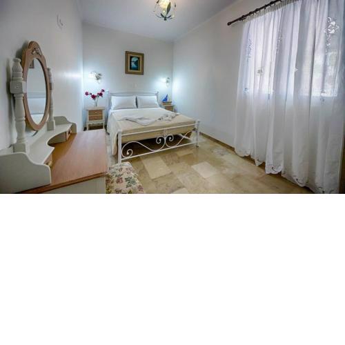 Feakia apartment 2