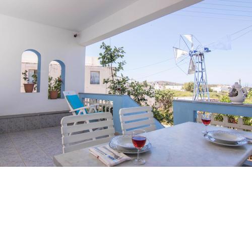 Fedra Apartments, View, Free Parking, 2mins to Beach
