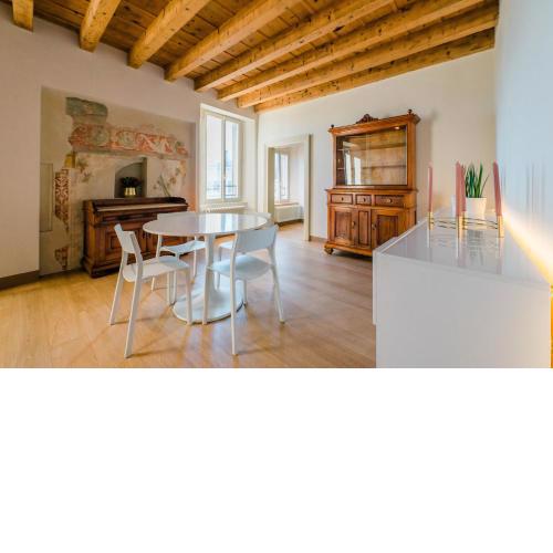 FEEL - Pareto Apartment