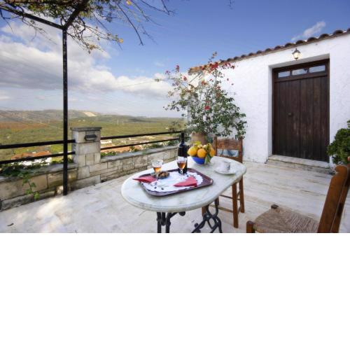 Fenareti Village House