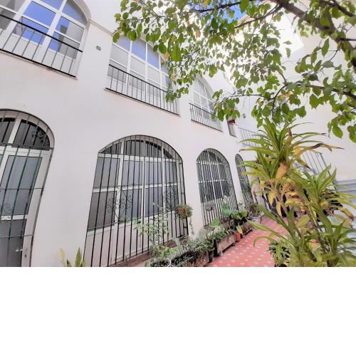 Feria Apartments