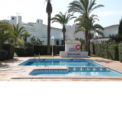 Ferienhaus mit Pool, primera linea