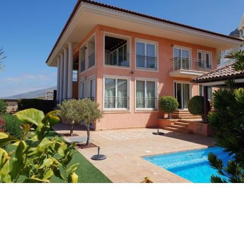 Ferienhaus mit Privatpool für 6 Personen ca 250 m in Costa Adeje, Teneriffa Westküste von Teneriffa