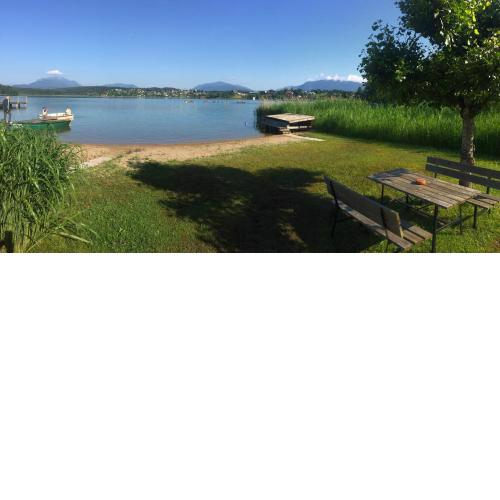 Ferienhaus Rafaela mit Privatstrand