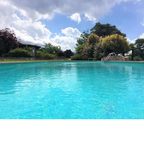 Ferienhäuschen CLAUDIO mit Pool in Tignale