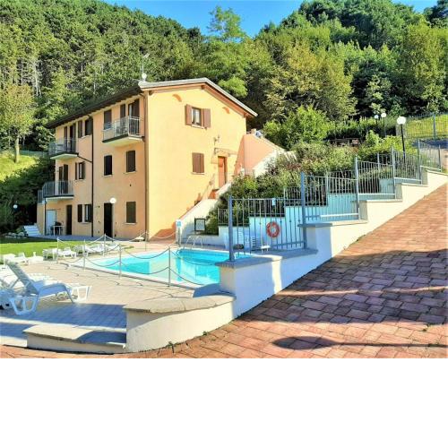 Ferienwohnung am Gardasee in Tignale, Pool, Seesicht, WLAN kostenlos
