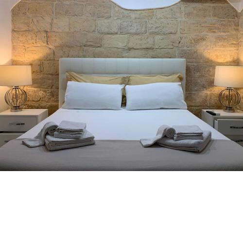 Ferrante D'Aragona rooms