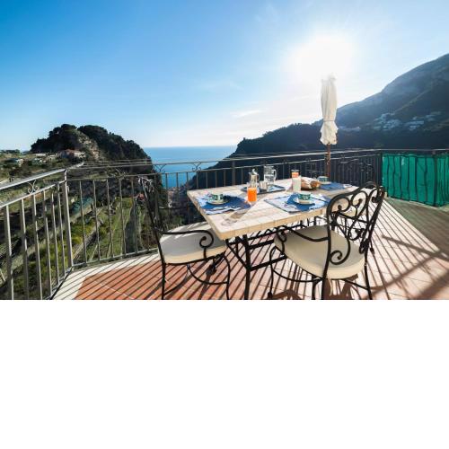 Ferriere Apartment