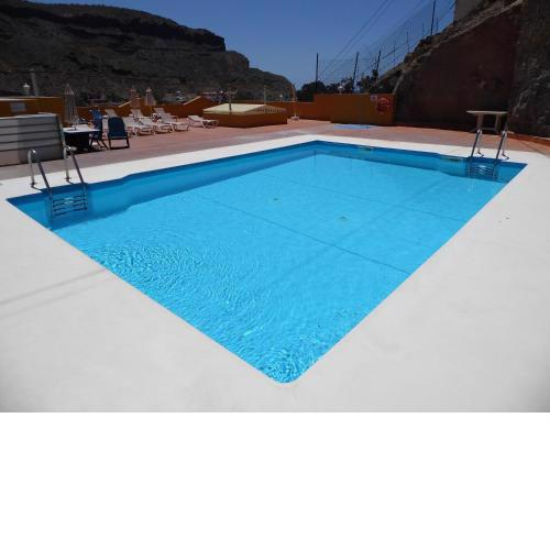 Filin 14 Spacious 3 Bedroom apartment Heated Rooftop Pool Fast Wifi