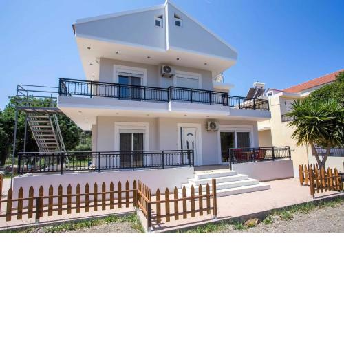 Filippos Villa