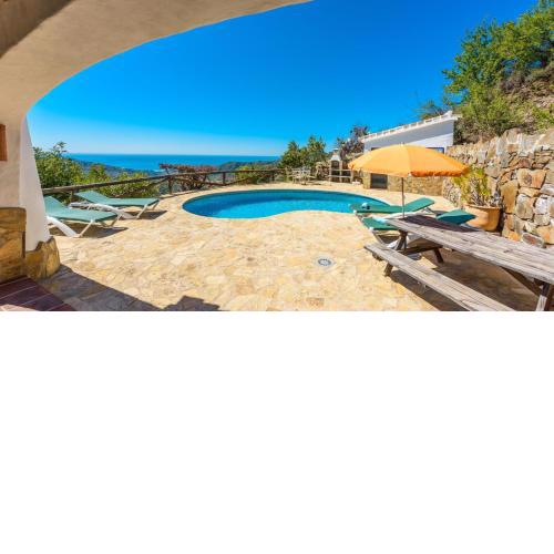 Finca Algarabia Competa by Ruralidays