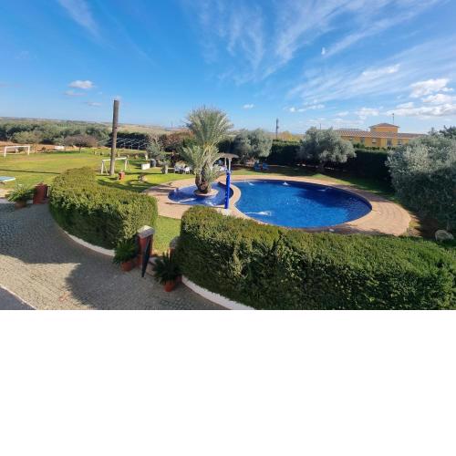 Finca exclusiva (10.000m2) para 10-17 personas