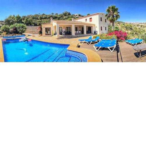 'Finca Marco' villa with large pool and jacuzzi