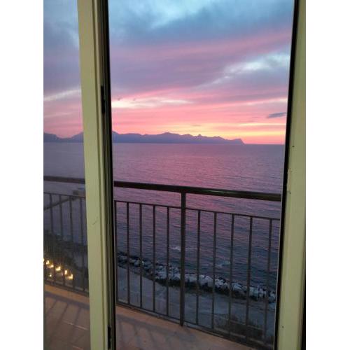 Finestra sul Mare