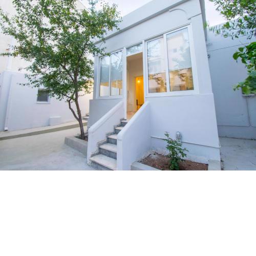 FINIKAS House