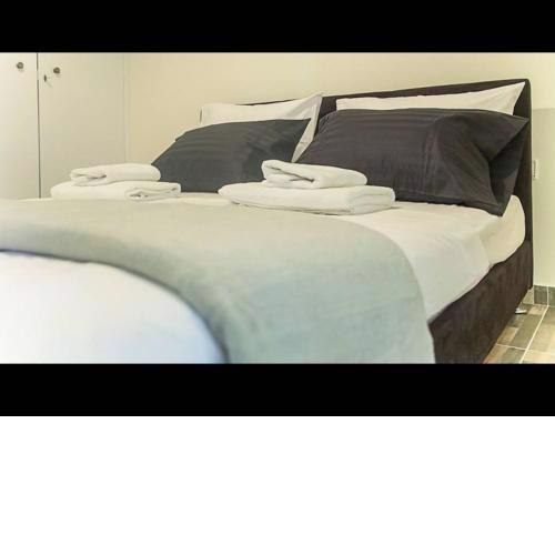 Fionia In Gazi- Athens Center Apartment