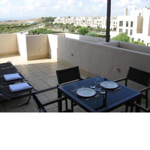 First Floor Non Smoking Air Conditioned 4 Person Luxury Golf Apartment