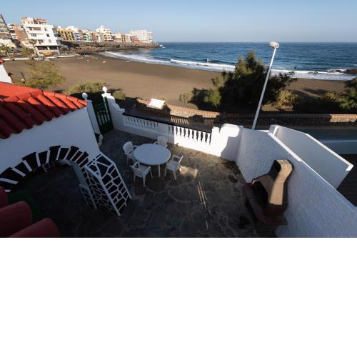 First Line of The Beach La Garita