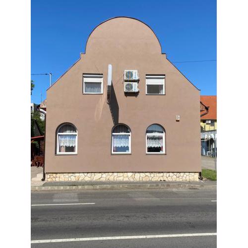 Fitt Panzió