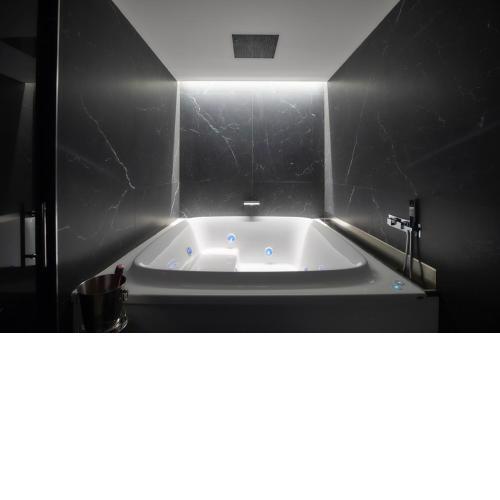 Five stars Florence luxury apartments with Jacuzzi