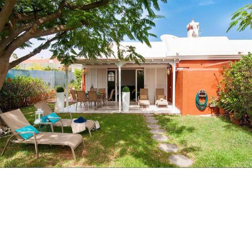 Flamboyant Tree Garden Holiday Home