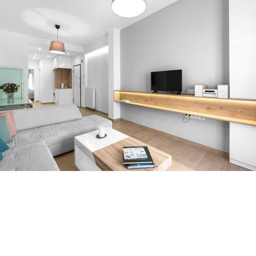 Flaneur, Nilie Hospitality MGMT