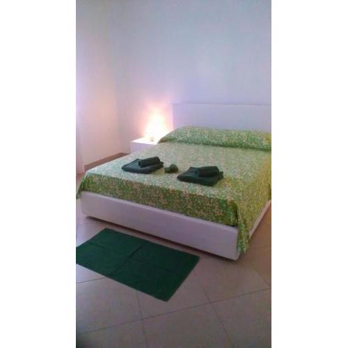 Flat by Lello