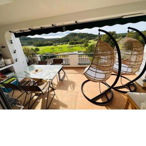 FLAT Surrounded by nature, with pool , and beach nearby