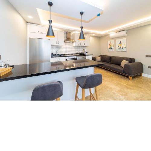Flat with Jacuzzi and Sea View in Kas Antalya