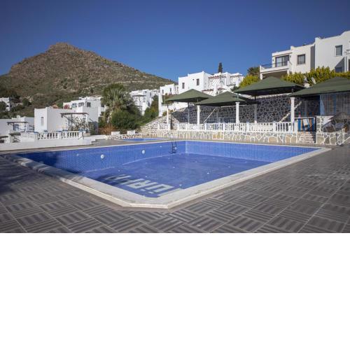 Flat with Sea View Pool and Terrace in Bodrum